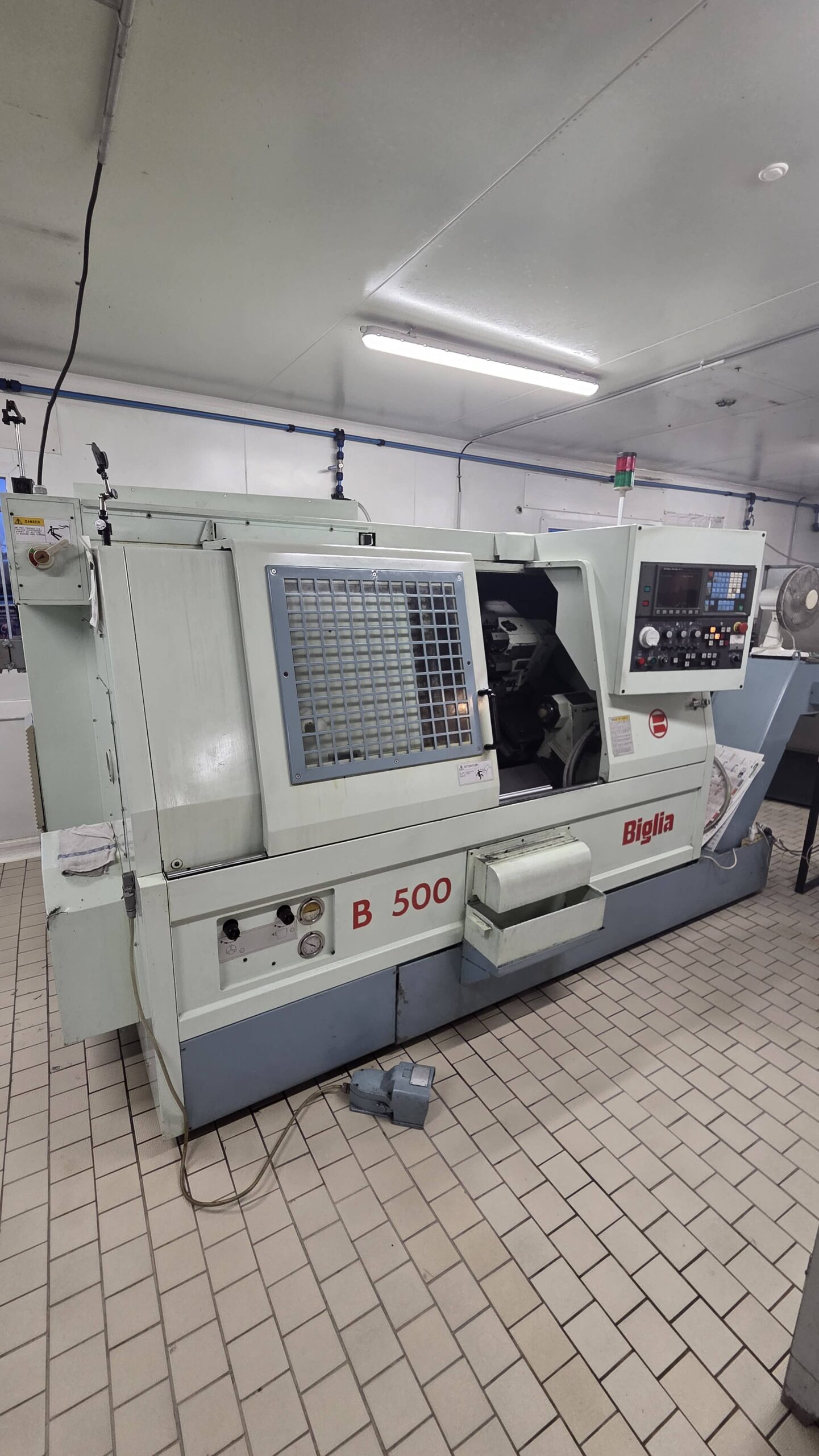 Tour commande numérique BIGLIA B 500