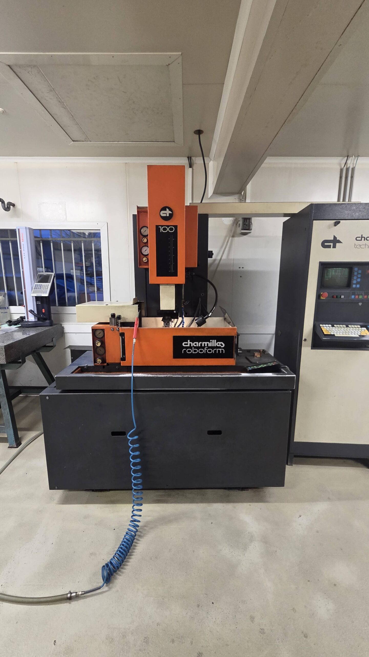 Électro-érosion par enfonçage ROBOFORM 100 CHARMILLE​